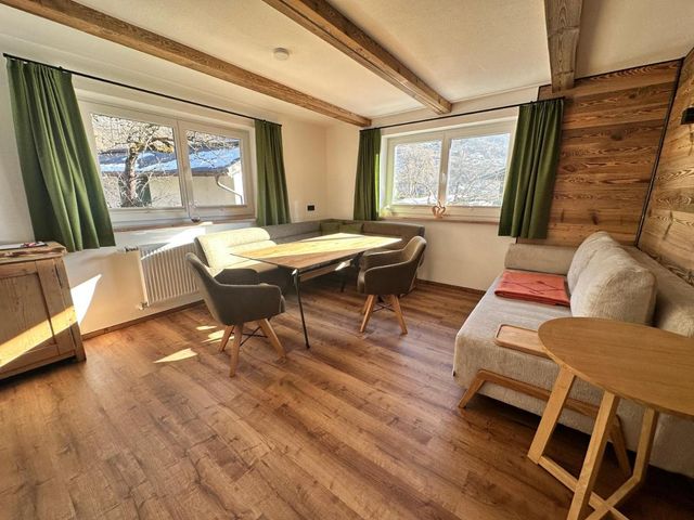 Klamm Lodge