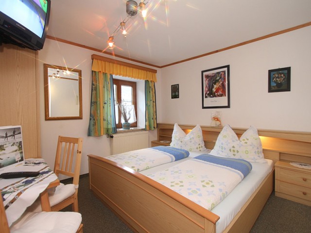 Ferienhaus Hintersee Zimmer & Ferienwohnungen